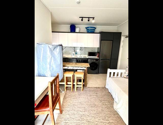 1 BEDROOM PROPERTY TO RENT IN FIRGROVE